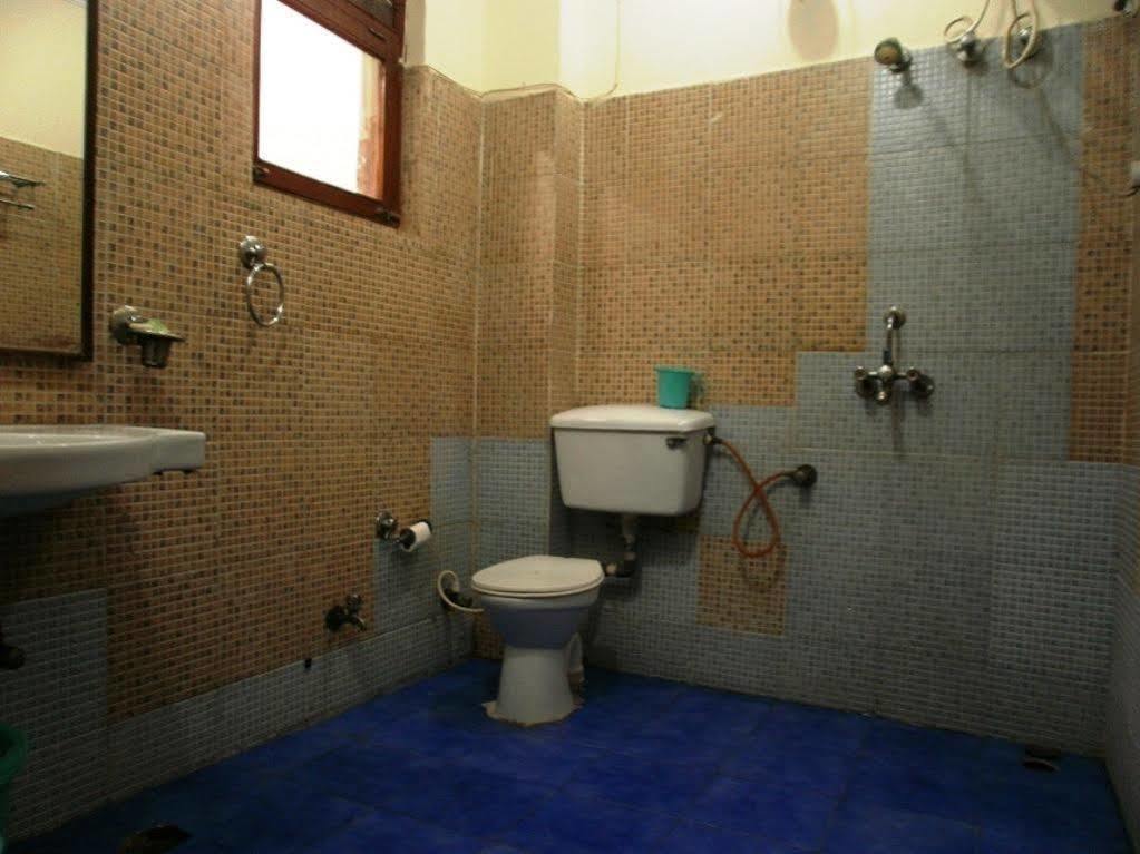 Hotel Sheel Gopal Vision Mathura Zewnętrze zdjęcie