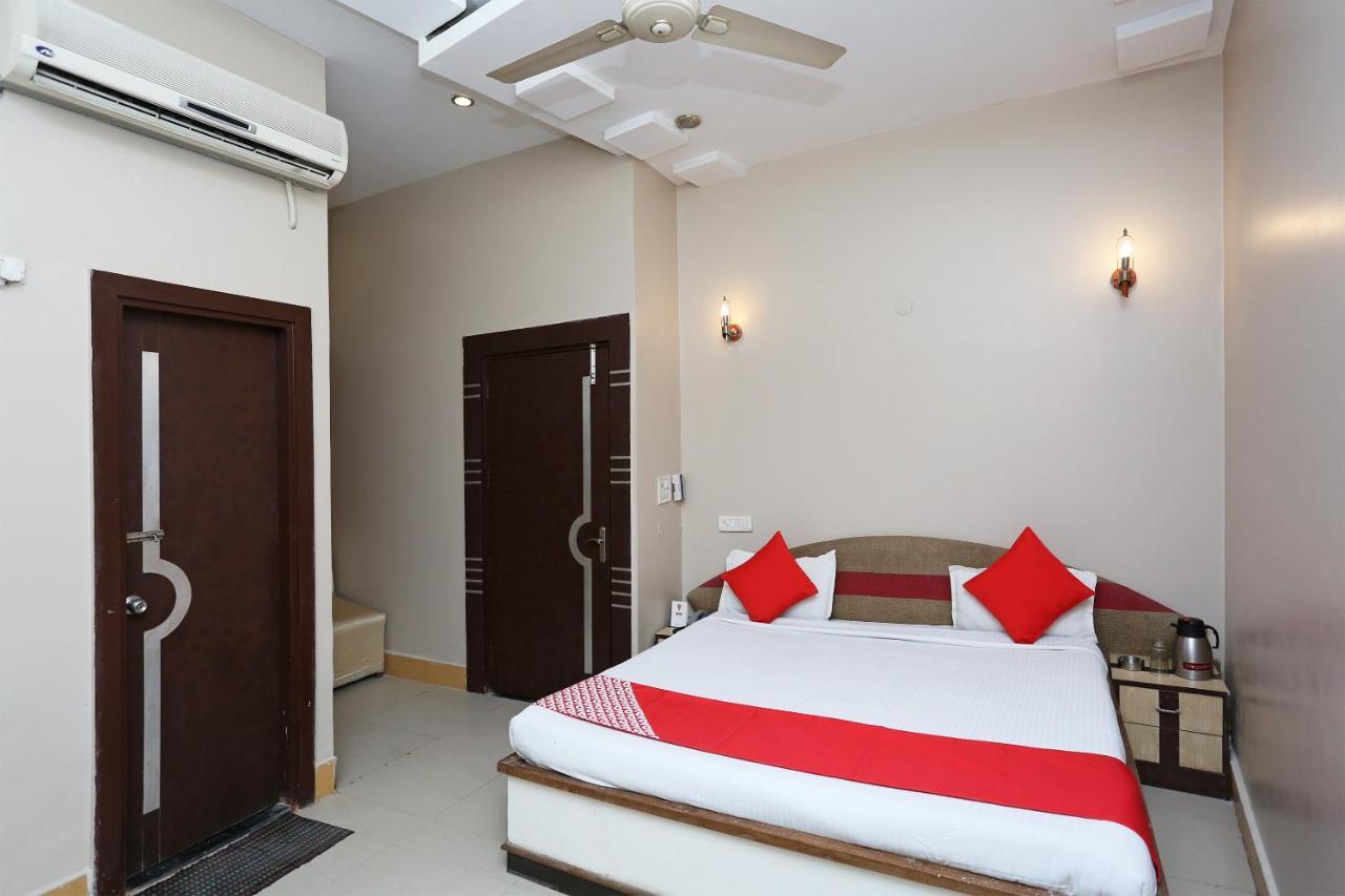 Hotel Sheel Gopal Vision Mathura Zewnętrze zdjęcie